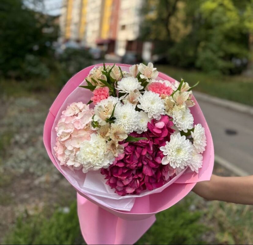 Букет сборный «Нежный Фламинго» 1